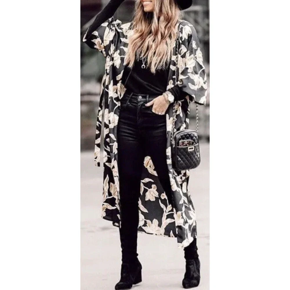 Maison Du Soir Womens Robe S / M Black Gold Floral Kimono Duster Rachel Zoe - Picture 2 of 10